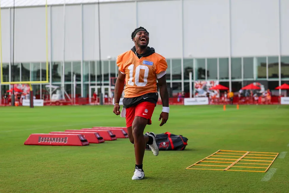 Daniels, Garnes Lead Buccaneers to Win Over Jets(IMAGN IMAGES via Reuters Connect)